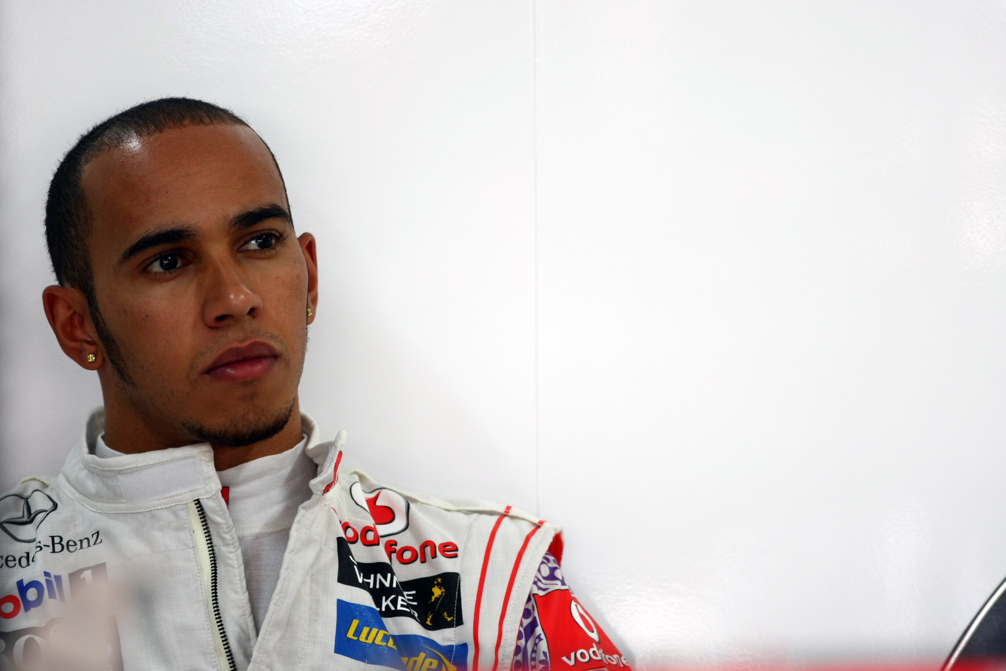 Hamilton zoekt toenadering tot Massa