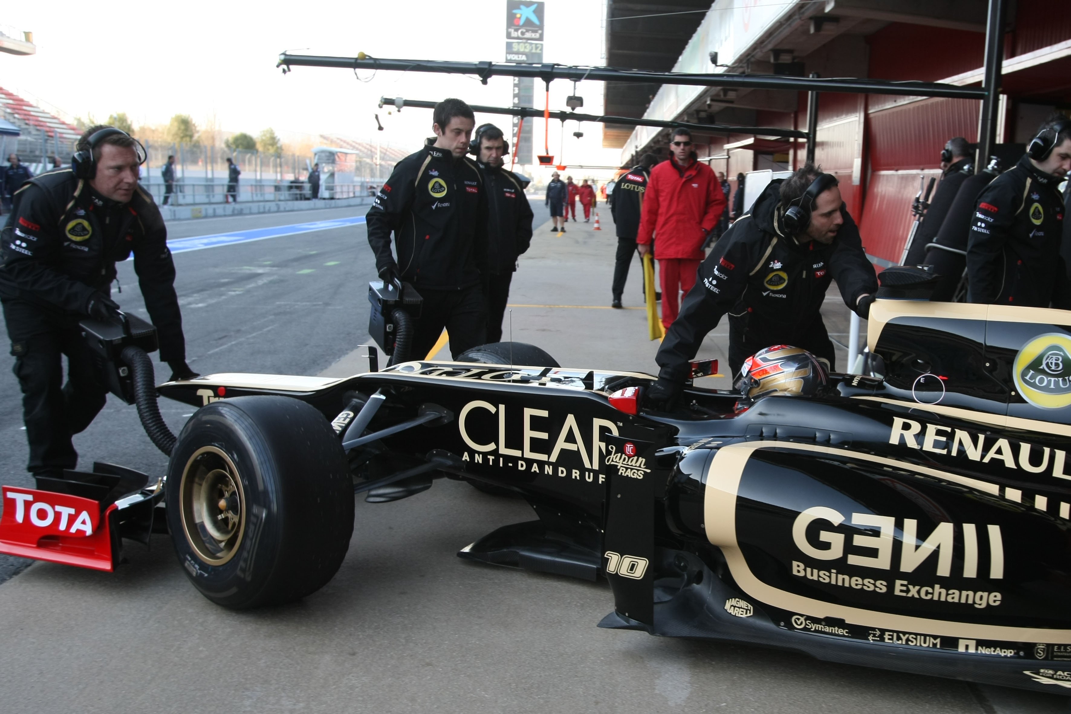 Lotus staakt testwerk in Barcelona