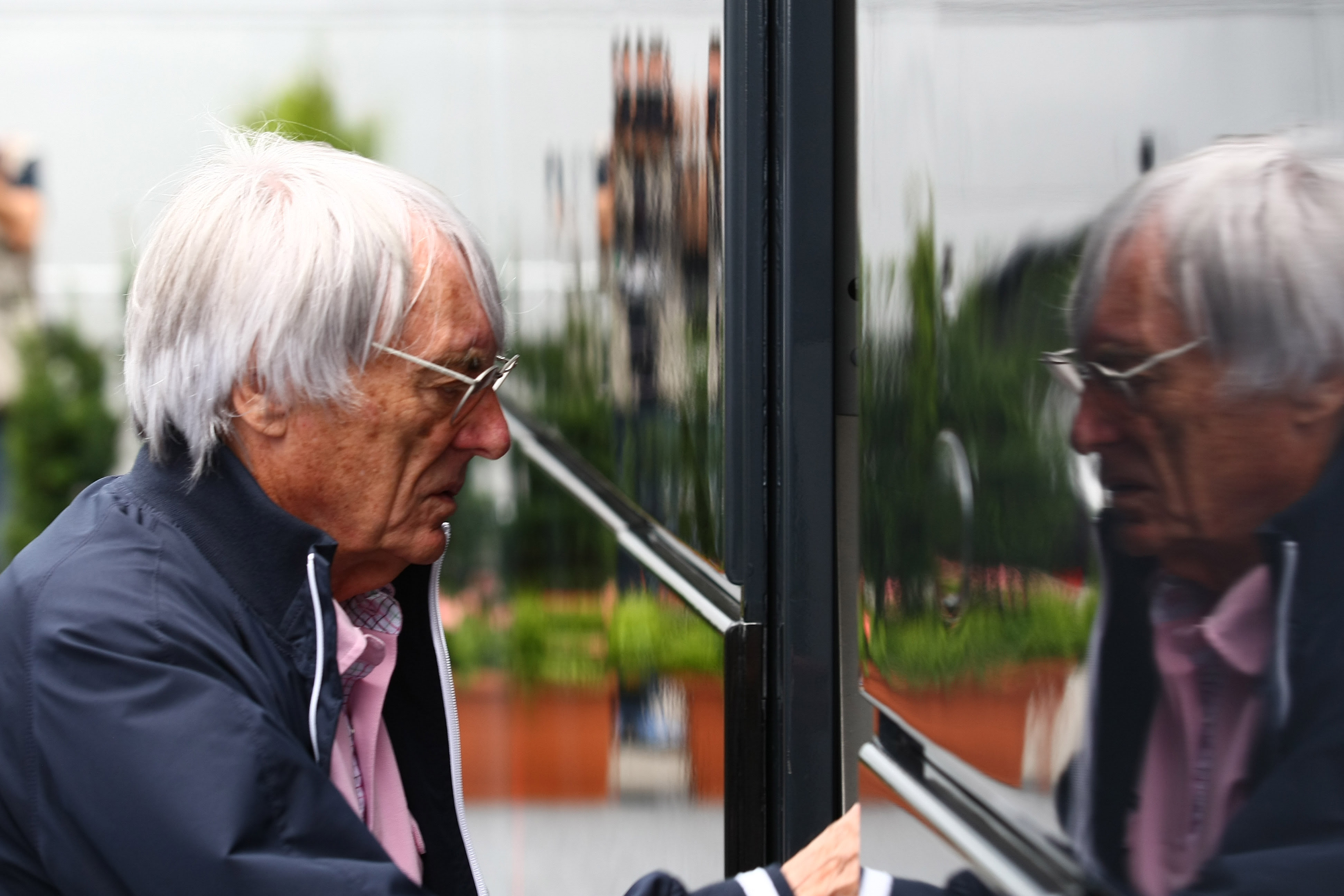 Ecclestone wil op de kleintjes letten