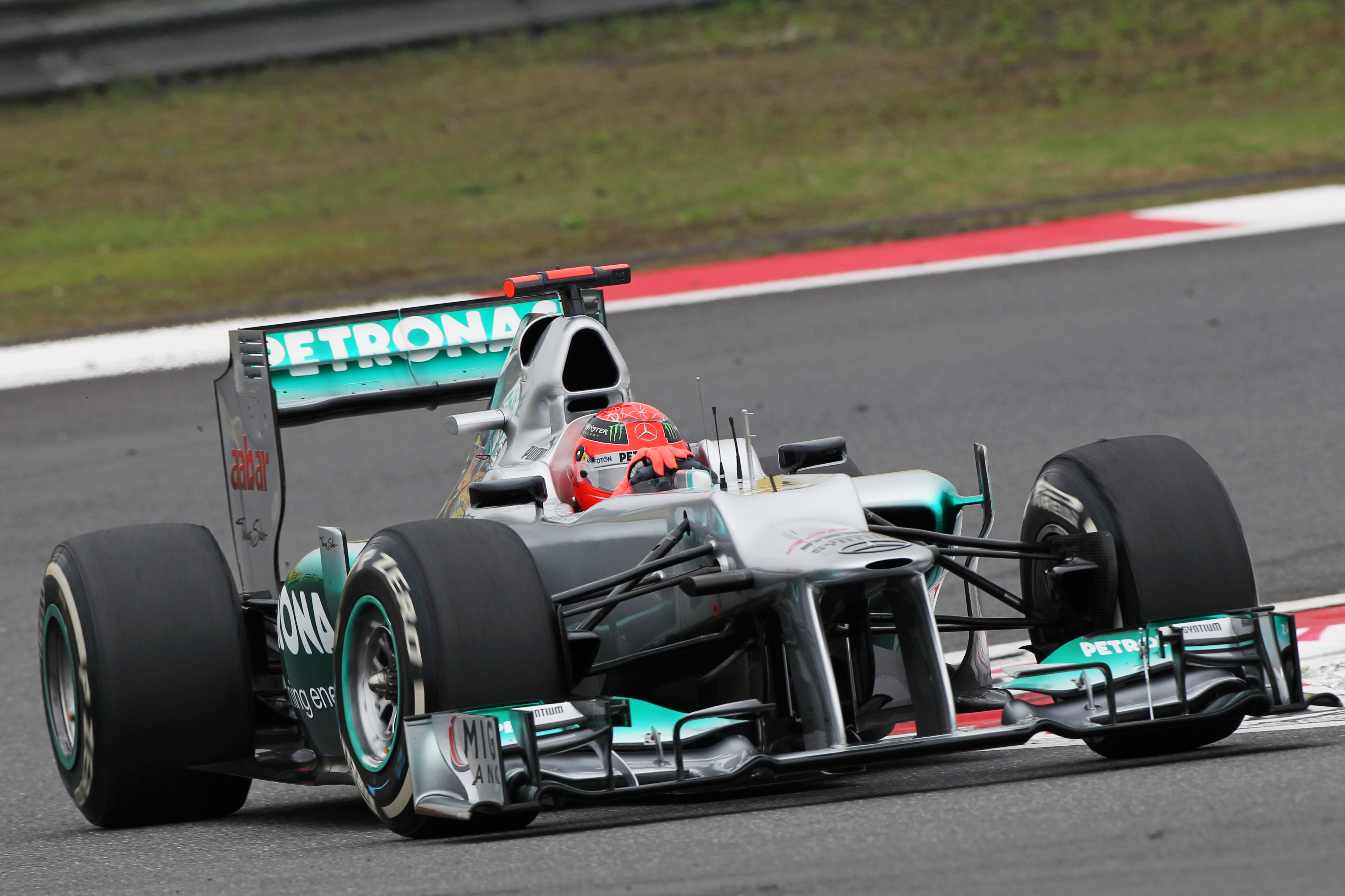 Mercedes richt zich op de race tijdens vrije trainingen