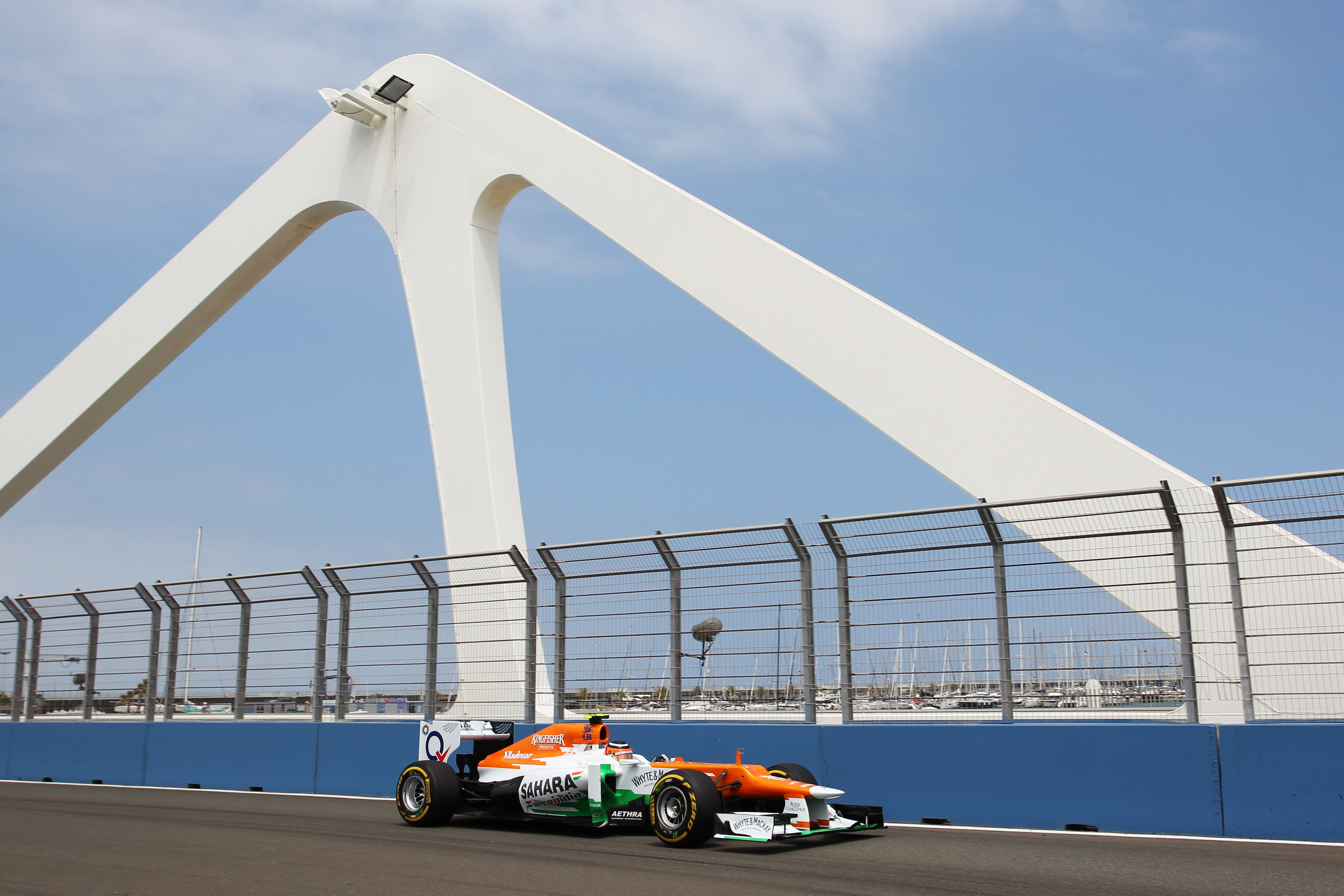 Force India opent sterk in Valencia