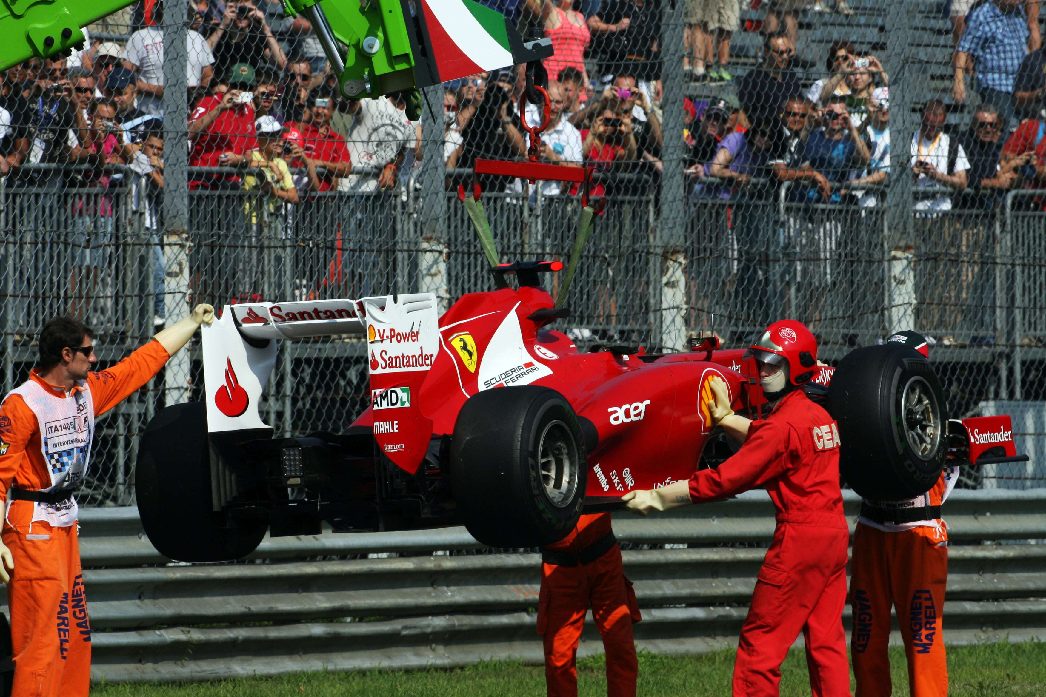 Ferrari snel maar fragiel in Monza