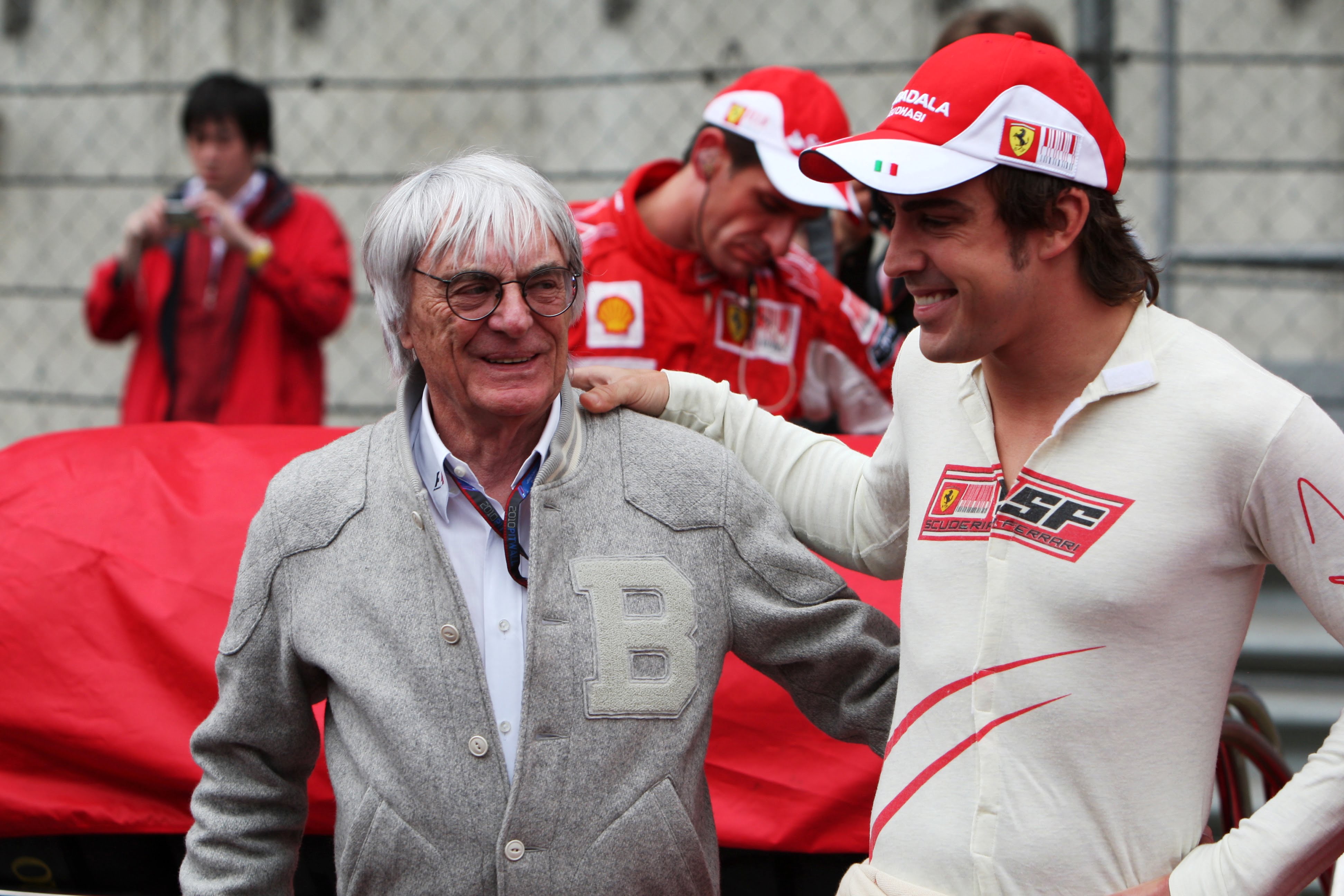 Ecclestone: ‘Alonso gaf het een beetje op’