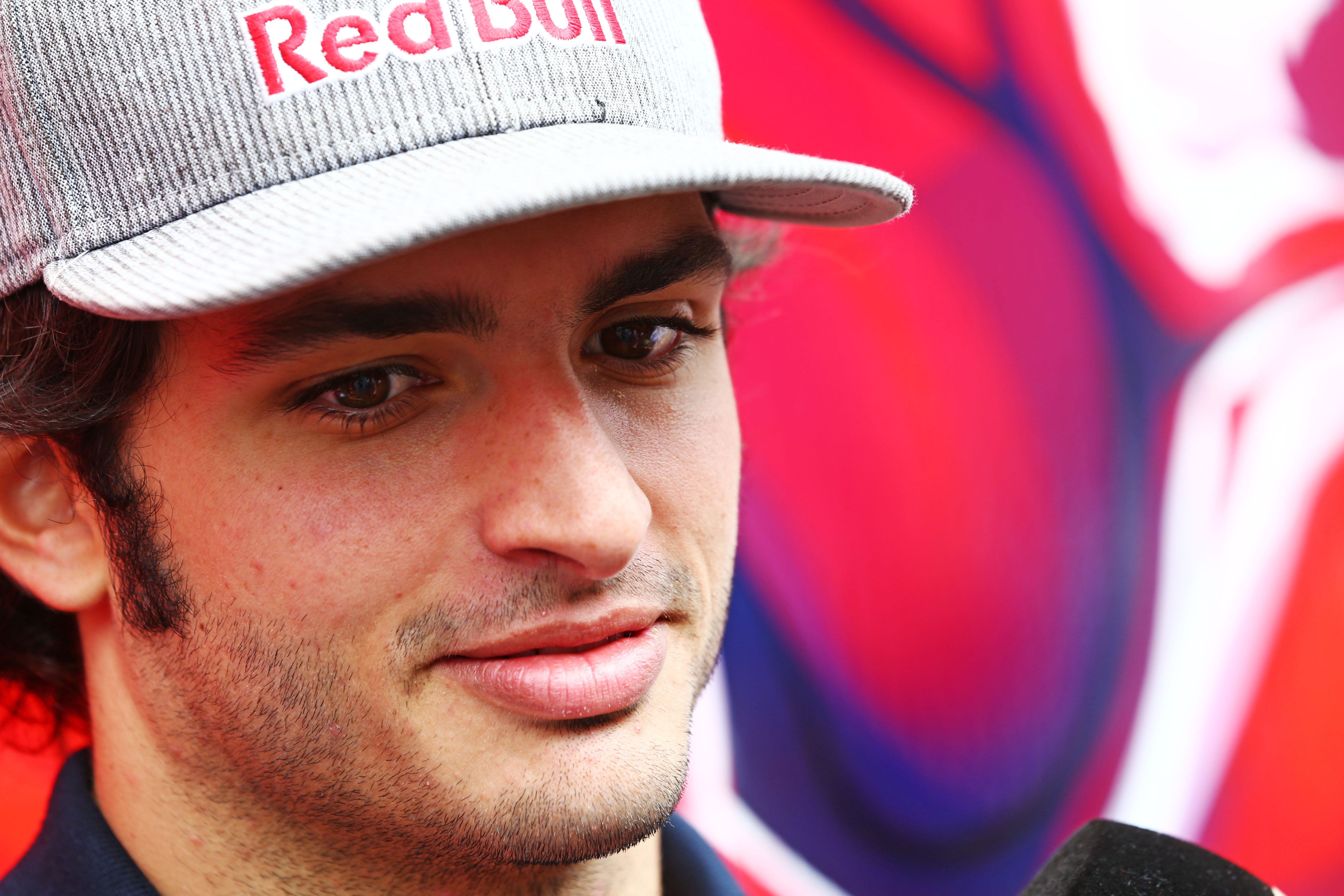 Sainz rekent op nog een seizoen bij Toro Rosso