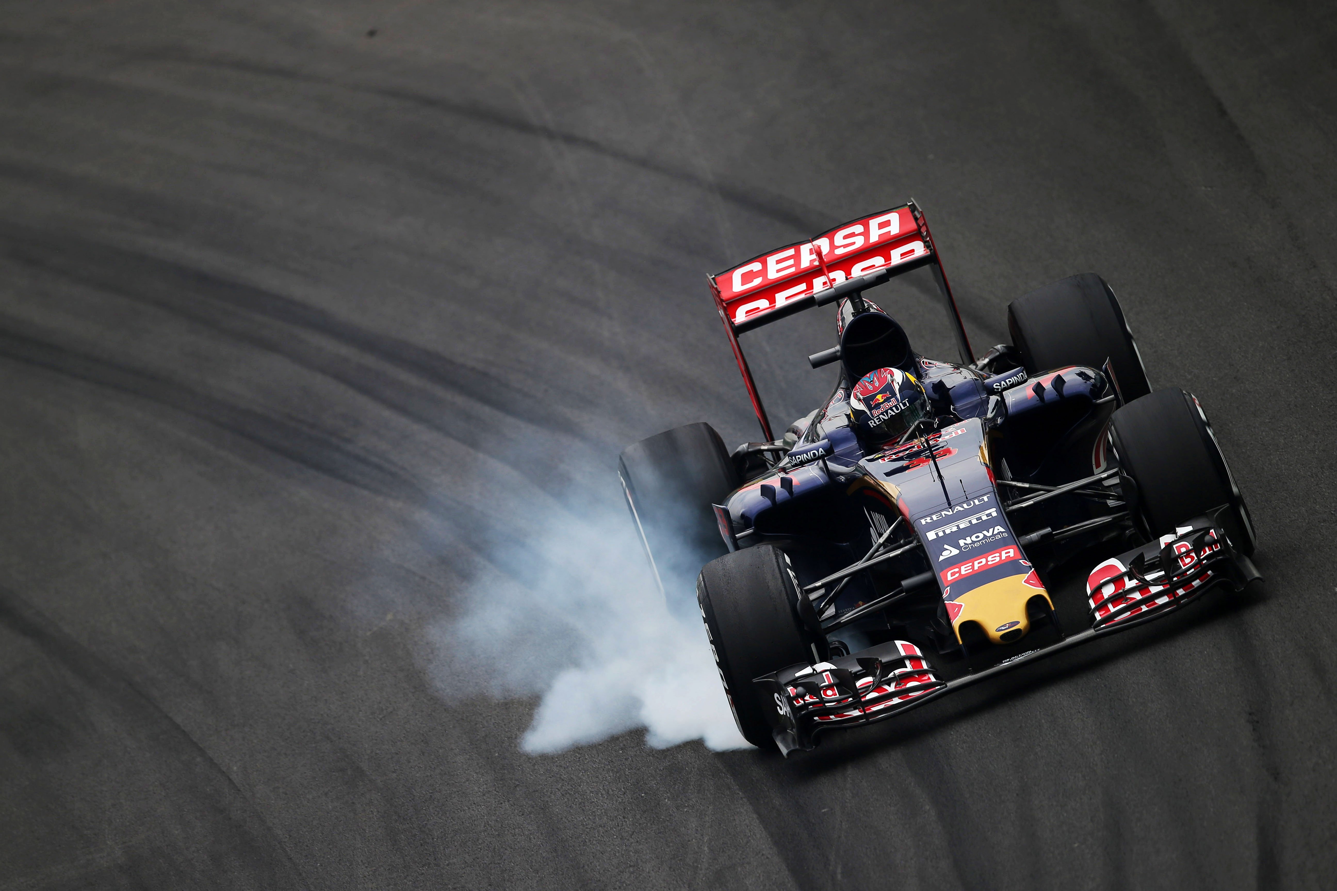 Verstappen ‘redelijk tevreden’ na eerste dag in Brazilië