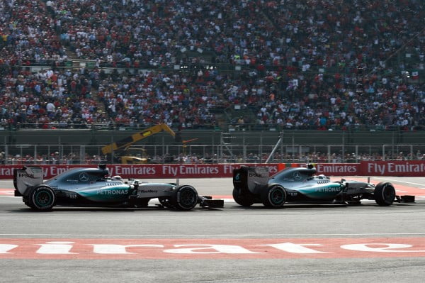 Lewis Hamilton (GBR) Mercedes AMG F1 W06 and Nico Rosberg (GER) Mercedes AMG F1 W06 at Formula One World Championship, Rd17, Mexican Grand Prix, Race, Circuit Hermanos Rodriguez, Mexico City, Mexico, Sunday 1 November 2015. BEST IMAGE