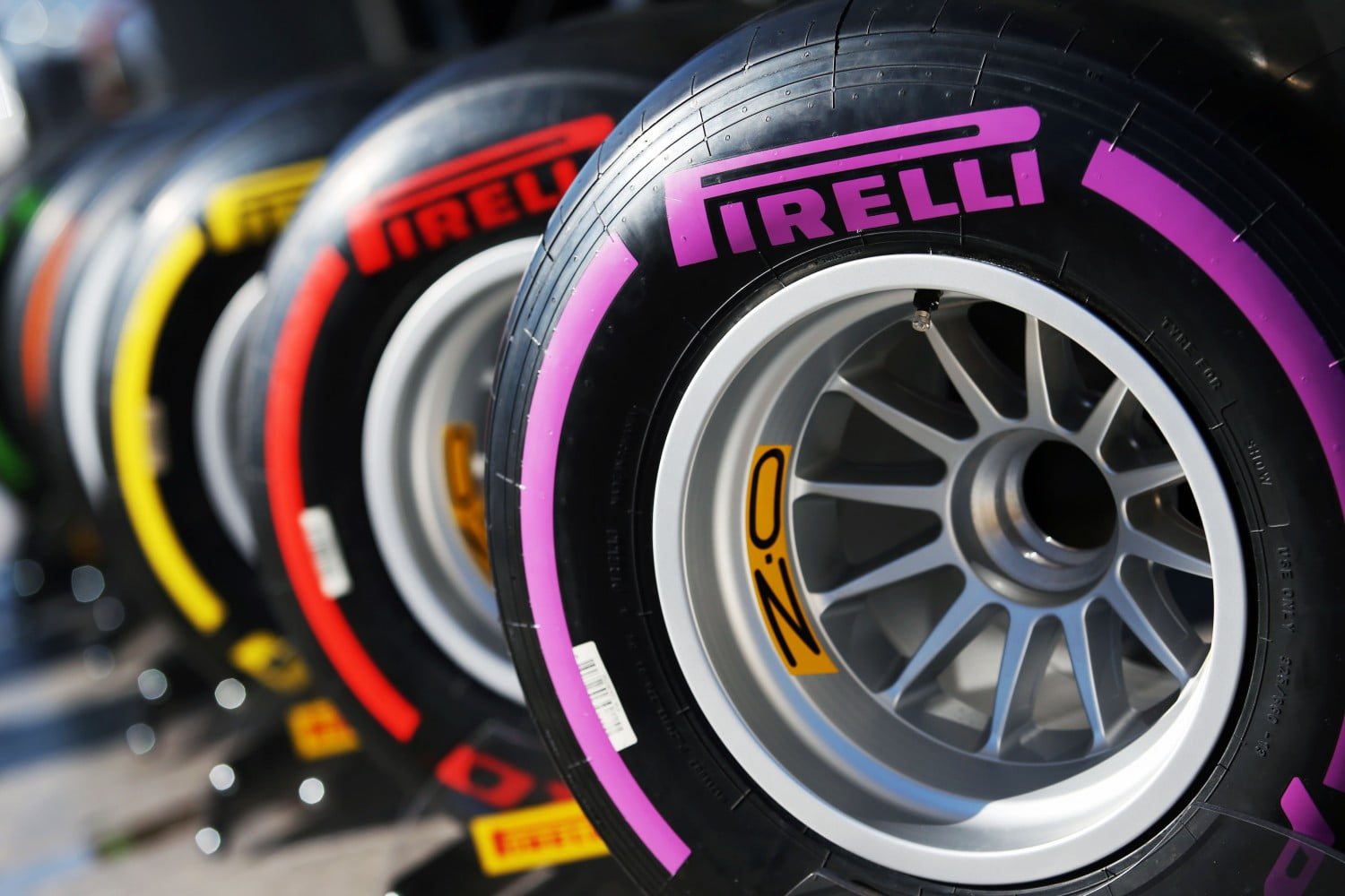 Pirelli: 'Ultrasoft-band Kan Hele Race Mee' - Formule1.nl