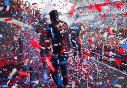 Max Verstappen viert feest in Austin.