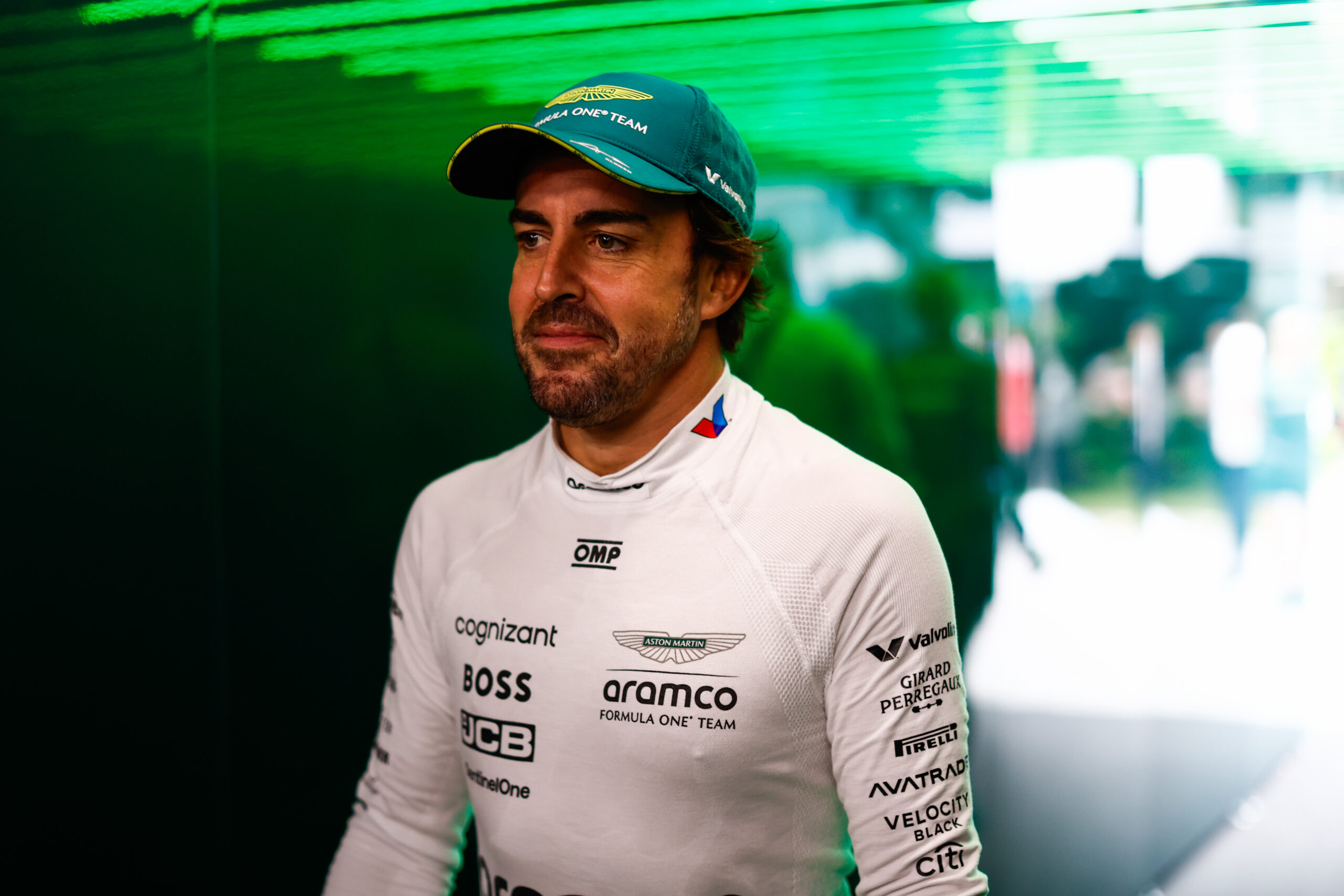 Alonso neemt zelf initiatief door Adrian Newey te benaderen